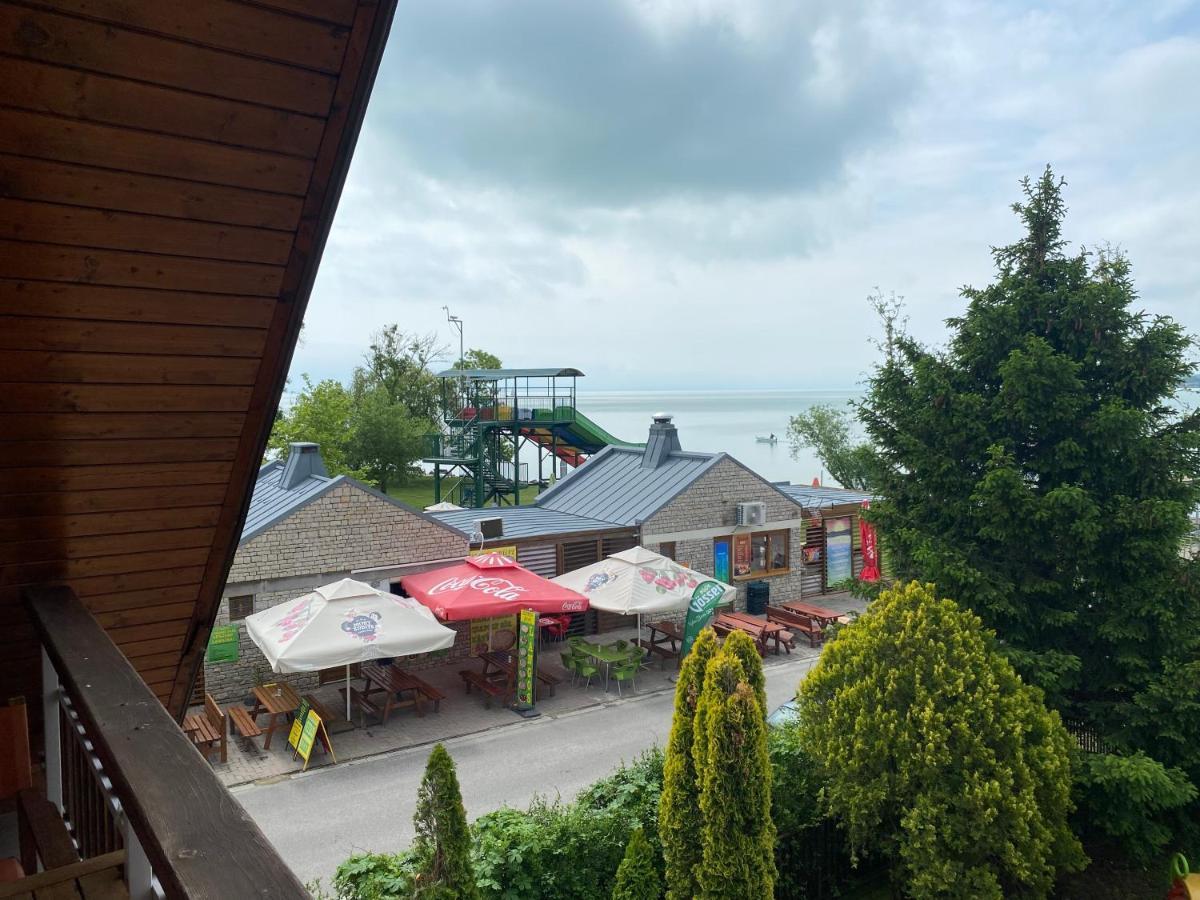 Sunset Beach Apartman Balatonfůzfő Exterior foto